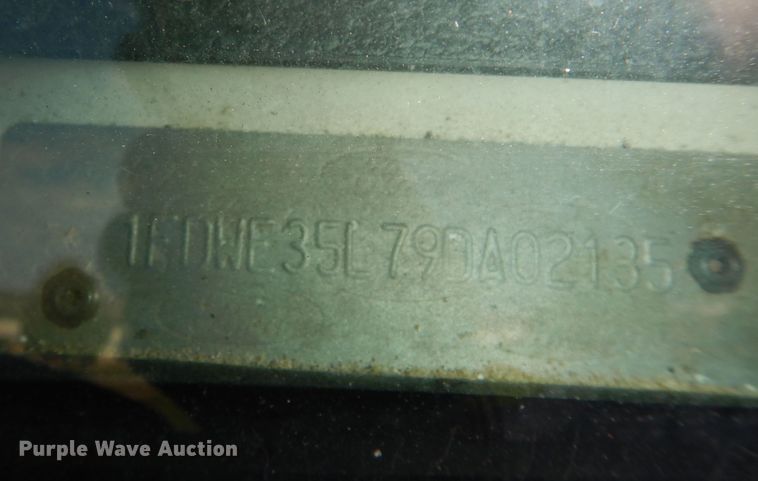 image for item DN1668 2009 Ford E350 Super Duty  box truck