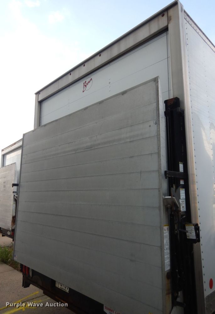 image for item DN1669 2011 Ford E350 Super Duty  box truck