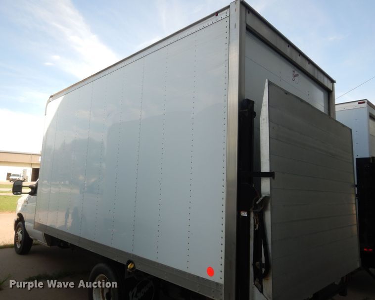 image for item DN1669 2011 Ford E350 Super Duty  box truck