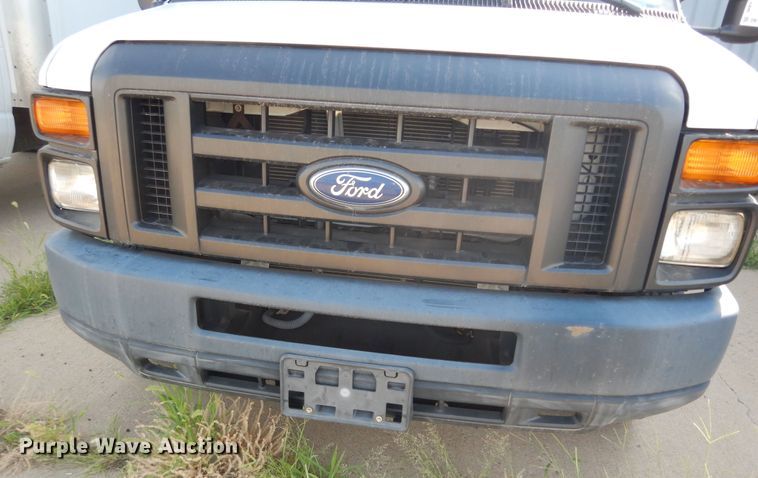 image for item DN1669 2011 Ford E350 Super Duty  box truck