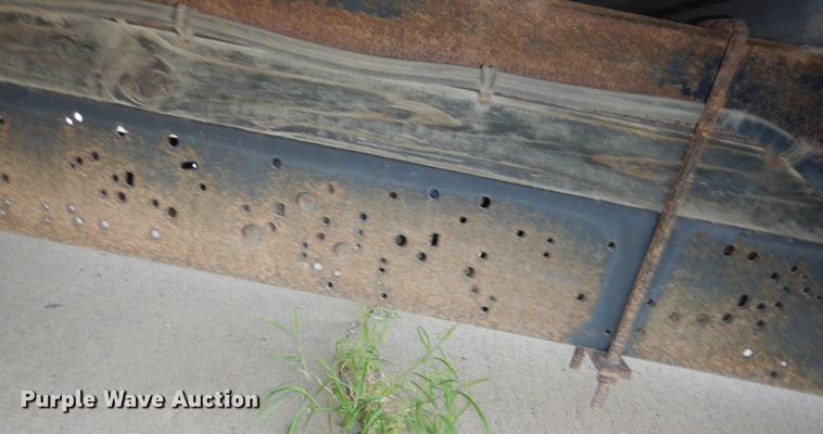 image for item DN1669 2011 Ford E350 Super Duty  box truck