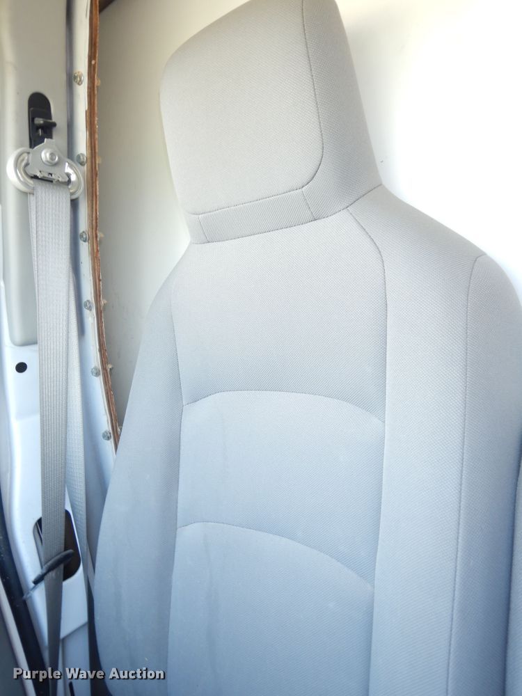 image for item DN1669 2011 Ford E350 Super Duty  box truck