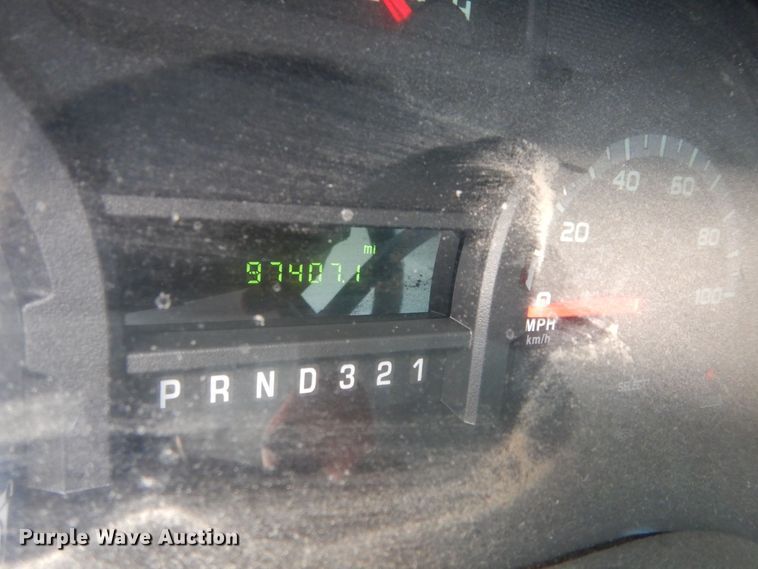 image for item DN1669 2011 Ford E350 Super Duty  box truck