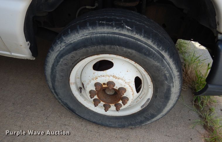 image for item DN1669 2011 Ford E350 Super Duty  box truck