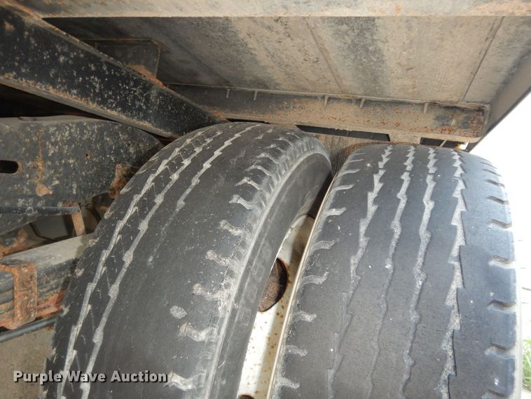 image for item DN1669 2011 Ford E350 Super Duty  box truck