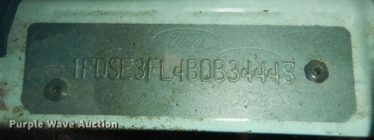 image for item DN1669 2011 Ford E350 Super Duty  box truck