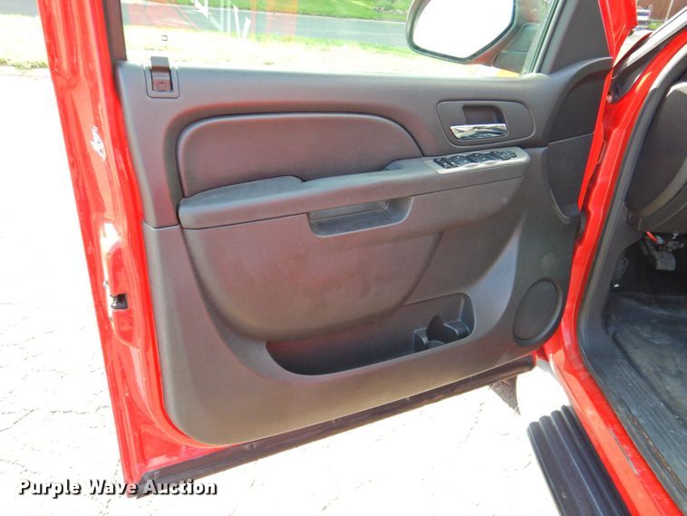 image for item DP4379 2012 Chevrolet Tahoe  SUV