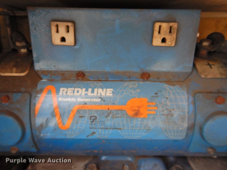 image for item DP4381 2002 Chevrolet C7500  bucket truck