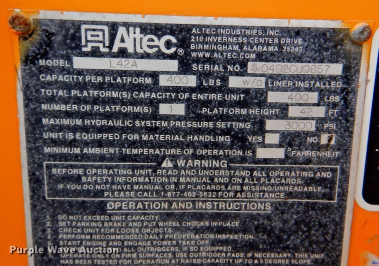 image for item DP4381 2002 Chevrolet C7500  bucket truck