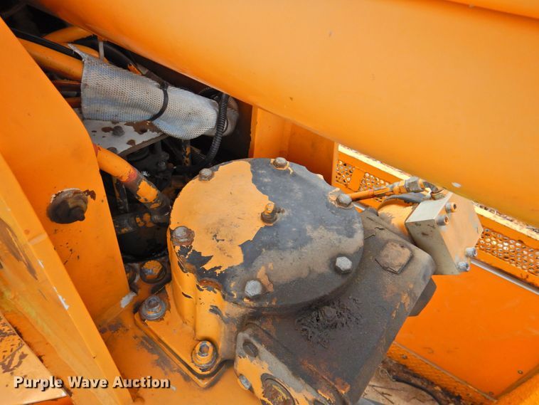 image for item DP4381 2002 Chevrolet C7500  bucket truck