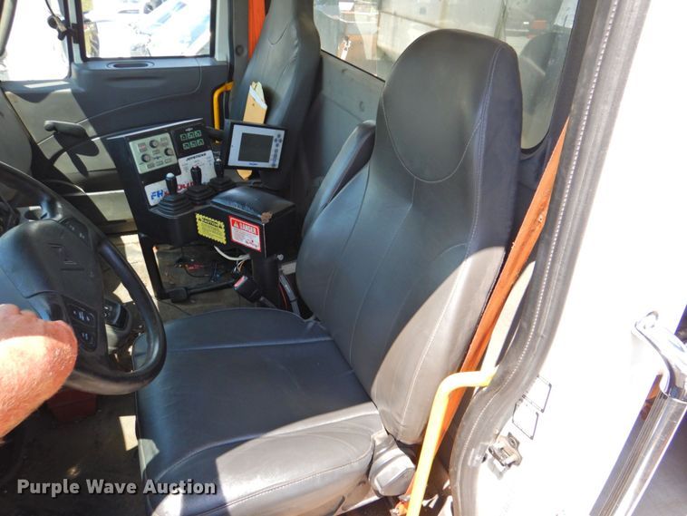 image for item DP4387 2011 International WorkStar 7400  dump truck