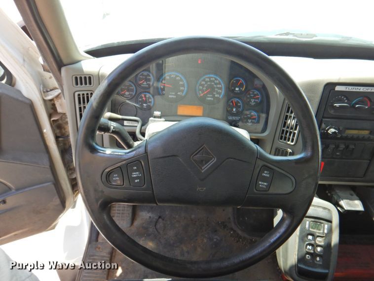 image for item DP4387 2011 International WorkStar 7400  dump truck