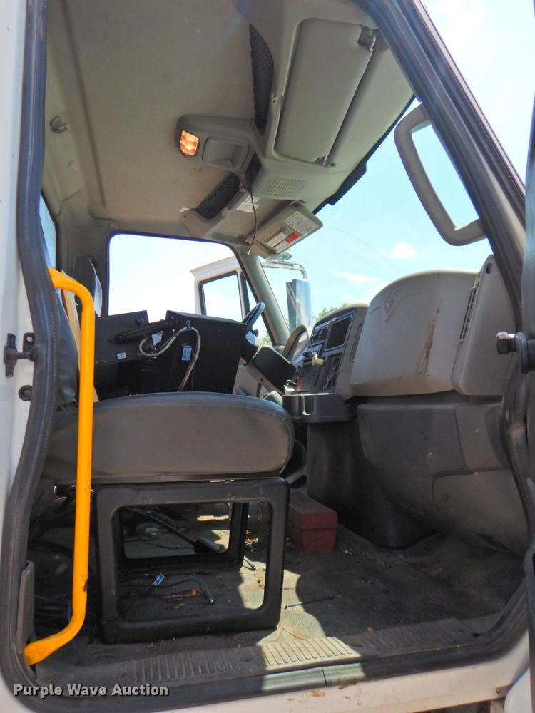 image for item DP4387 2011 International WorkStar 7400  dump truck