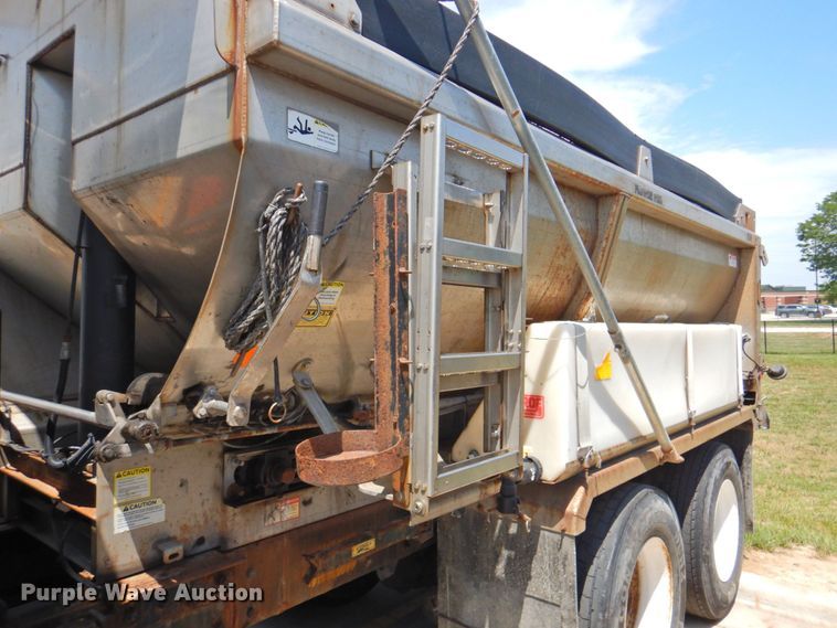 image for item DP4387 2011 International WorkStar 7400  dump truck