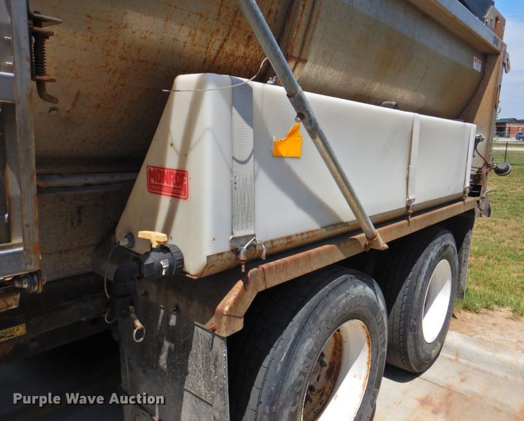 image for item DP4387 2011 International WorkStar 7400  dump truck