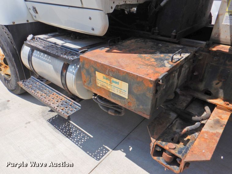 image for item DP4387 2011 International WorkStar 7400  dump truck