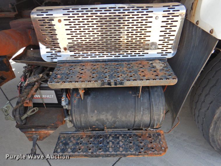 image for item DP4387 2011 International WorkStar 7400  dump truck