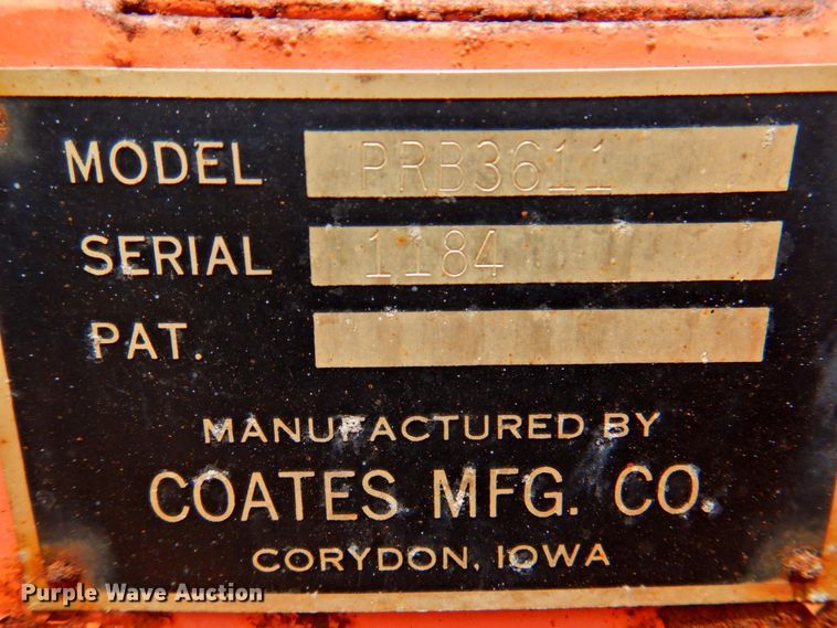 image for item DP4391 2004 GMC T7500 hook lift truck