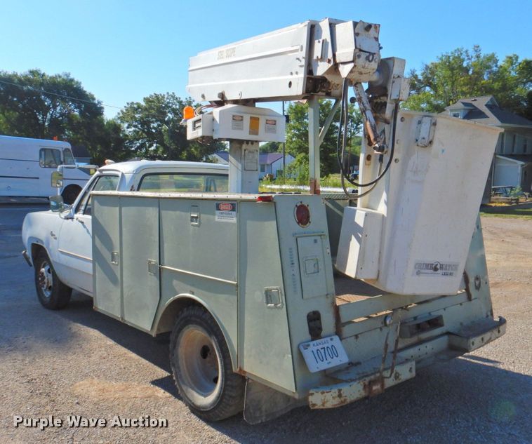 image for item DP4674 1979 Dodge D40  bucket truck