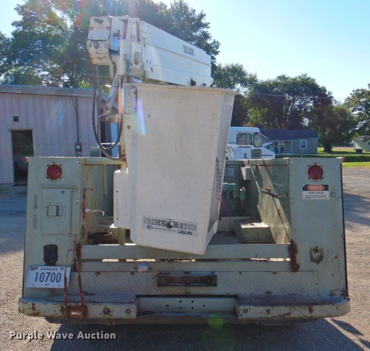 image for item DP4674 1979 Dodge D40  bucket truck