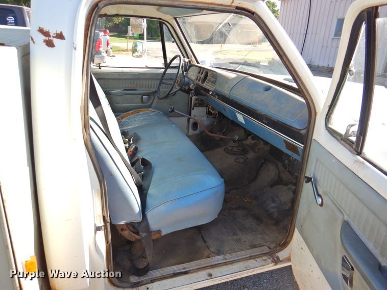 image for item DP4674 1979 Dodge D40  bucket truck