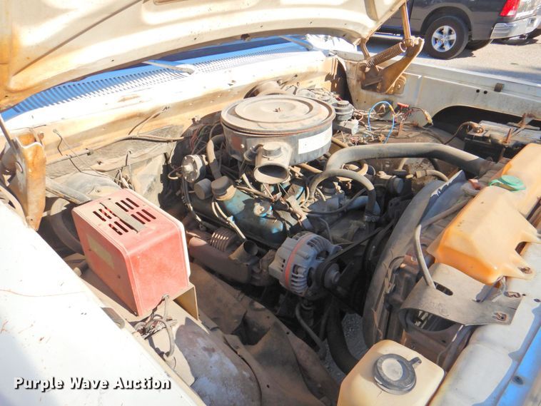 image for item DP4674 1979 Dodge D40  bucket truck