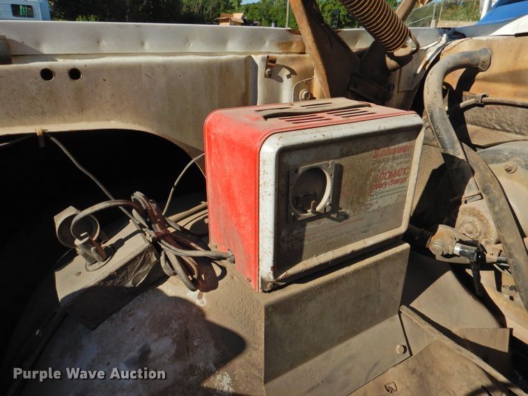 image for item DP4674 1979 Dodge D40  bucket truck