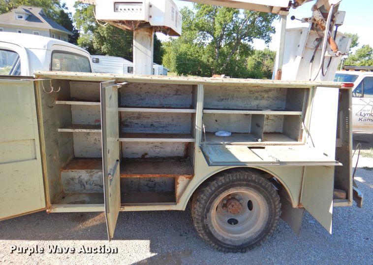 image for item DP4674 1979 Dodge D40  bucket truck