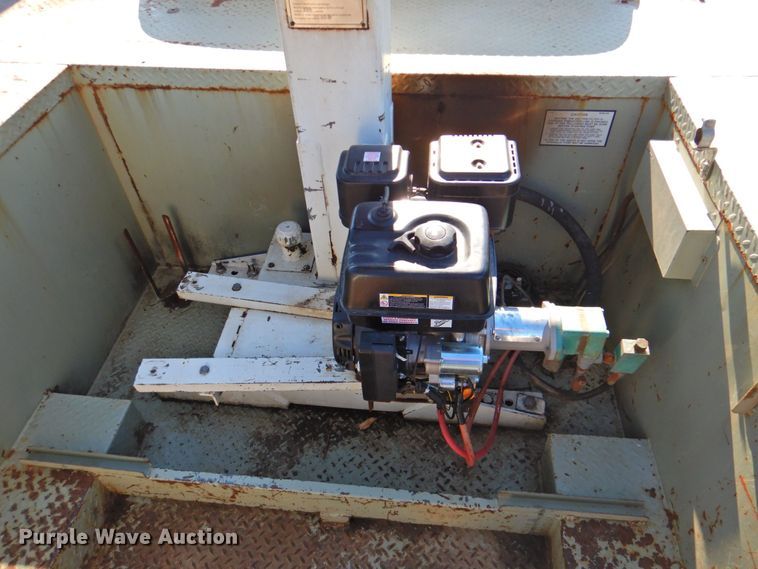 image for item DP4674 1979 Dodge D40  bucket truck