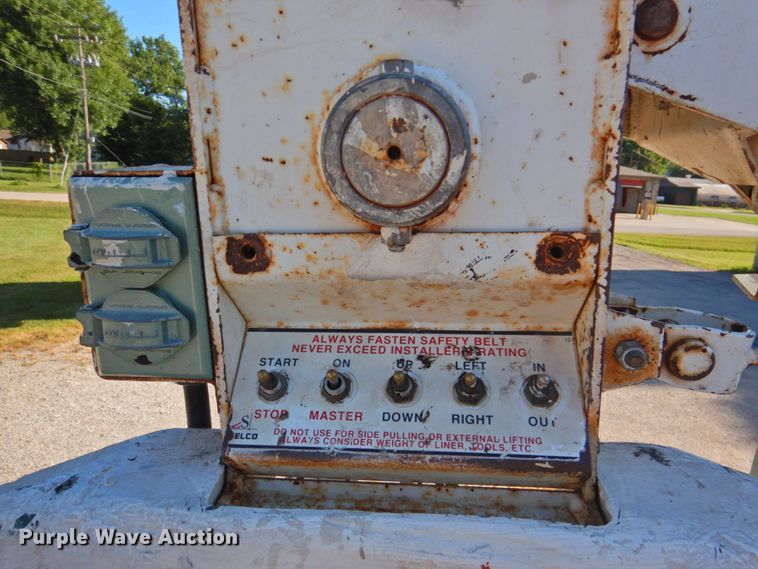 image for item DP4674 1979 Dodge D40  bucket truck