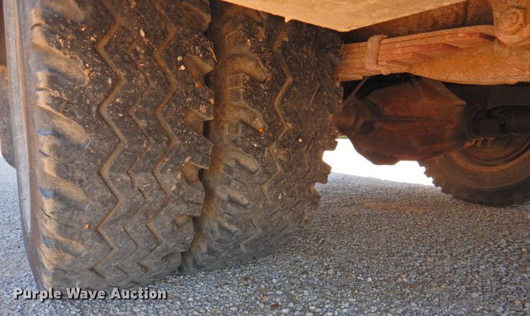 image for item DP4674 1979 Dodge D40  bucket truck