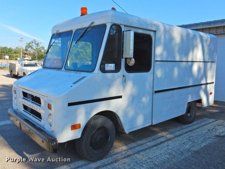 image for item DP4675 1976 Chevrolet  delivery truck