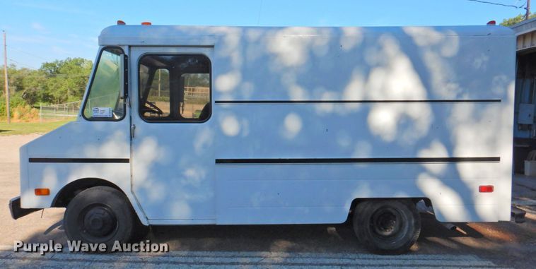 image for item DP4675 1976 Chevrolet  delivery truck