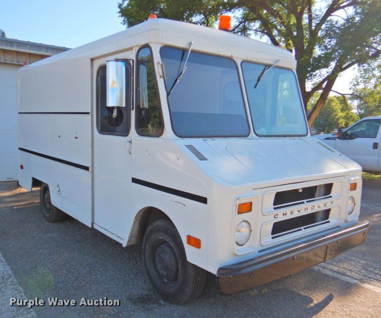 image for item DP4675 1976 Chevrolet  delivery truck