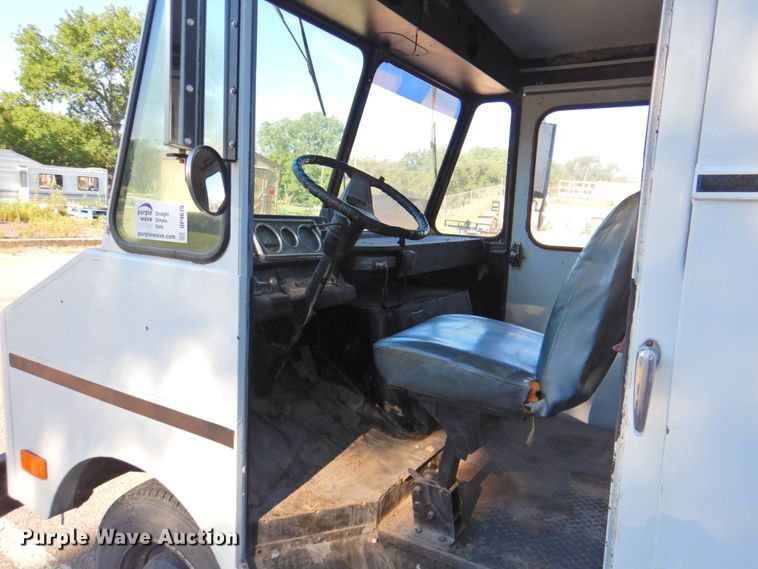 image for item DP4675 1976 Chevrolet  delivery truck