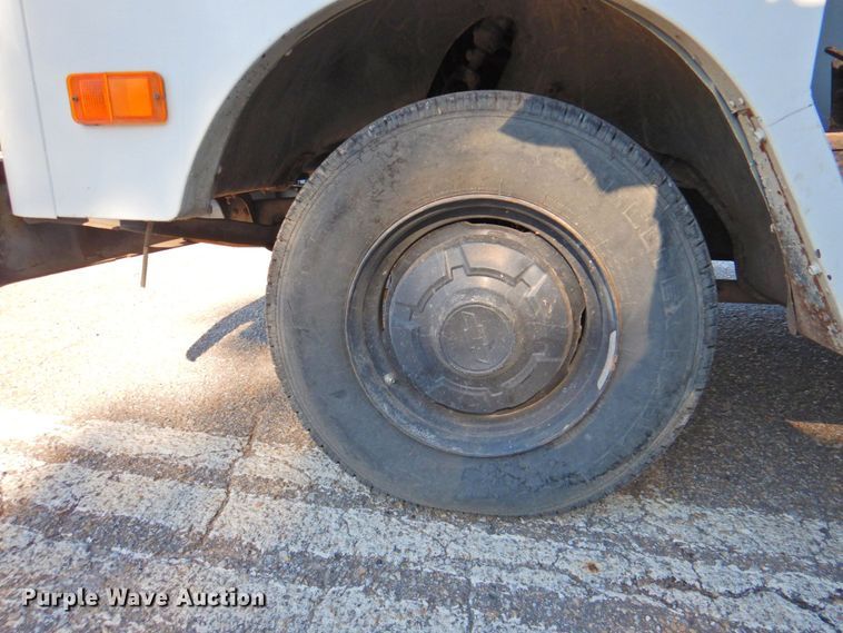 image for item DP4675 1976 Chevrolet  delivery truck