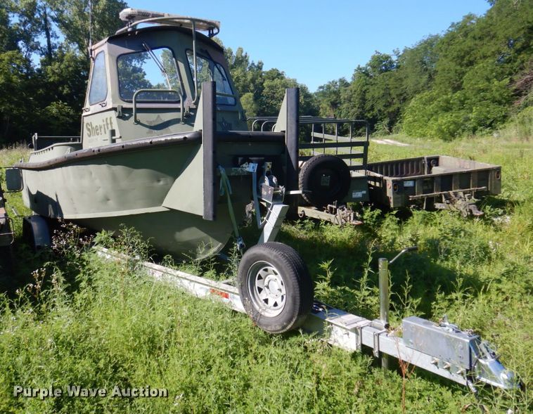 image for item DP5616 2006 Silver Ships MKII-S  boat