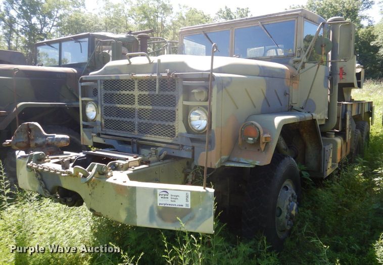 image for item DP5621 1984 Am General M936  tow truck