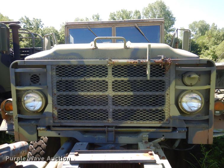 image for item DP5621 1984 Am General M936  tow truck