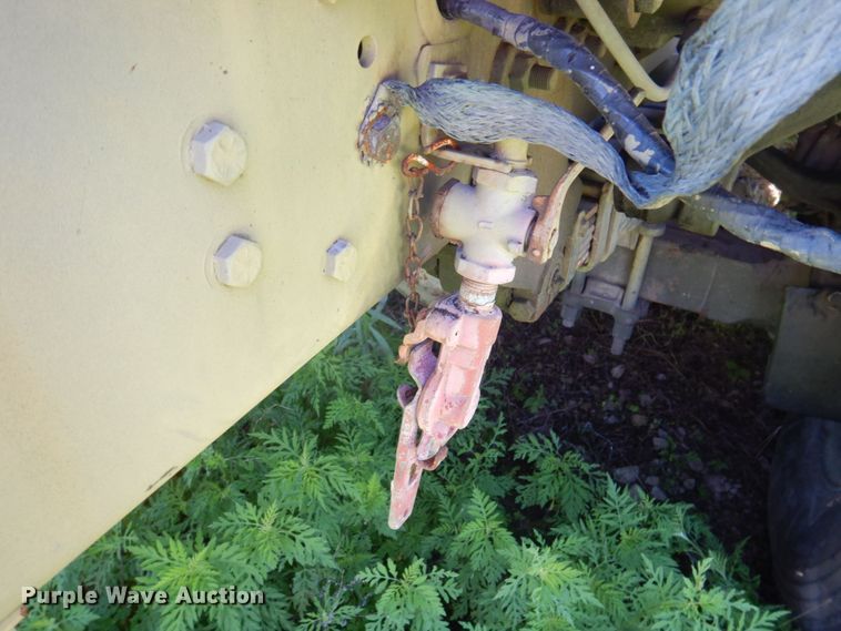 image for item DP5621 1984 Am General M936  tow truck