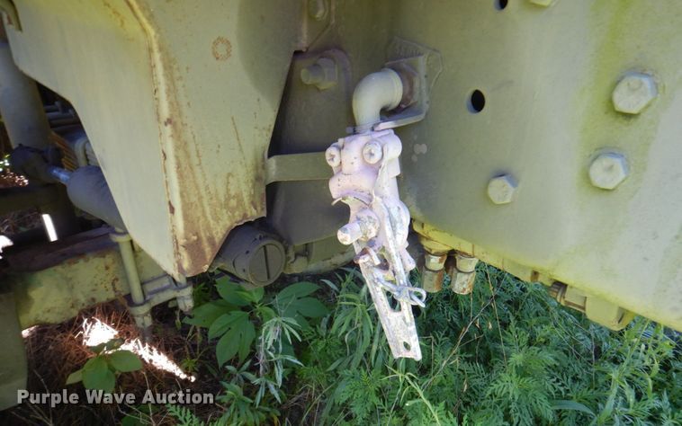 image for item DP5621 1984 Am General M936  tow truck