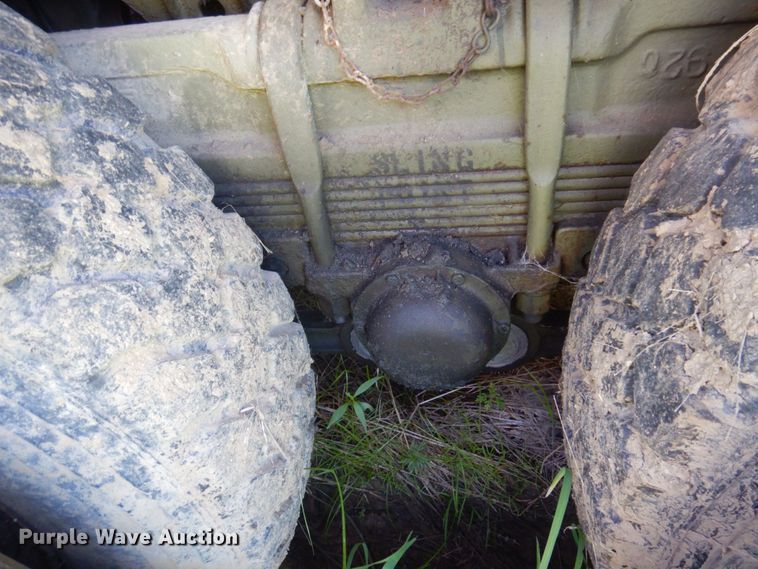 image for item DP5621 1984 Am General M936  tow truck