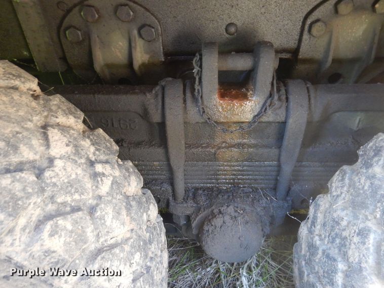 image for item DP5621 1984 Am General M936  tow truck