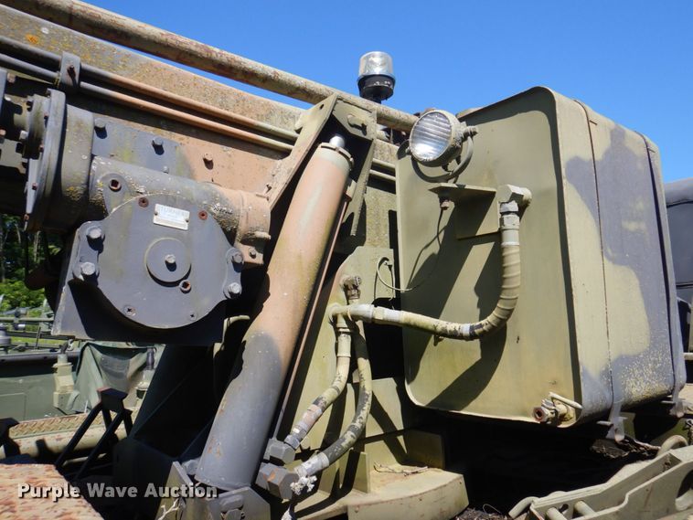 image for item DP5621 1984 Am General M936  tow truck