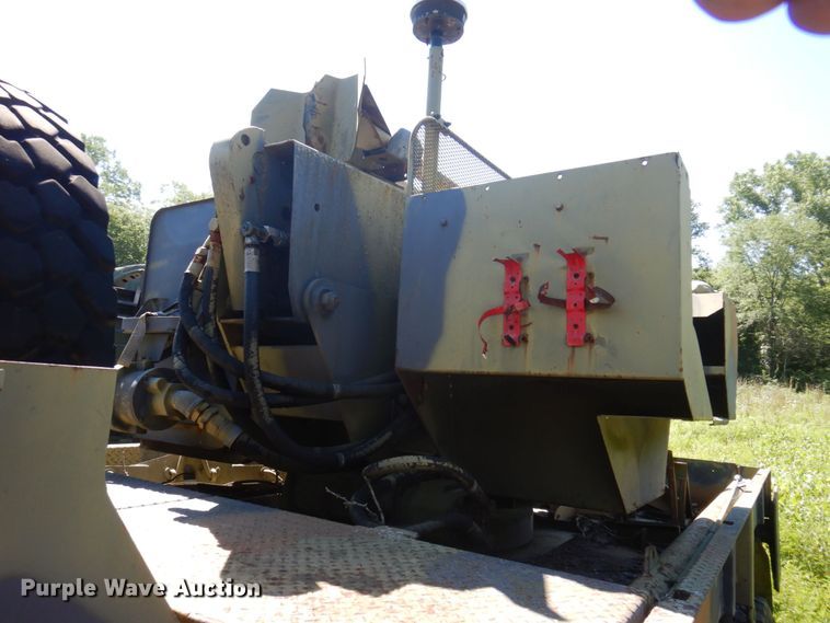 image for item DP5621 1984 Am General M936  tow truck