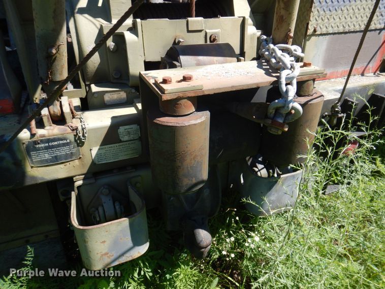 image for item DP5621 1984 Am General M936  tow truck