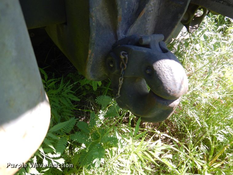 image for item DP5621 1984 Am General M936  tow truck