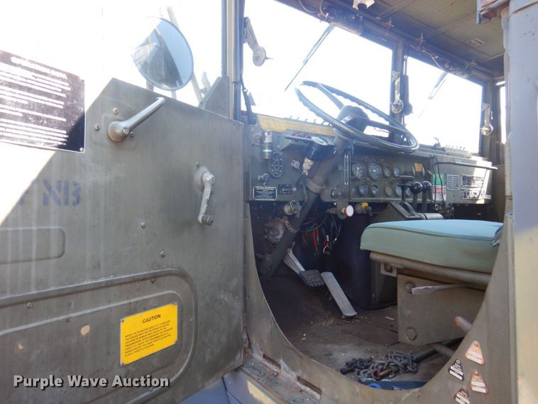 image for item DP5621 1984 Am General M936  tow truck