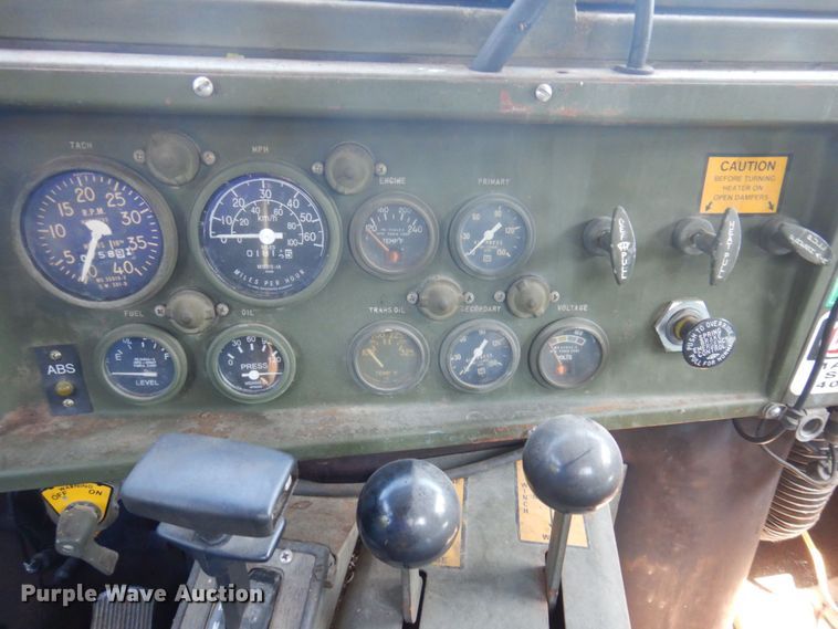 image for item DP5621 1984 Am General M936  tow truck