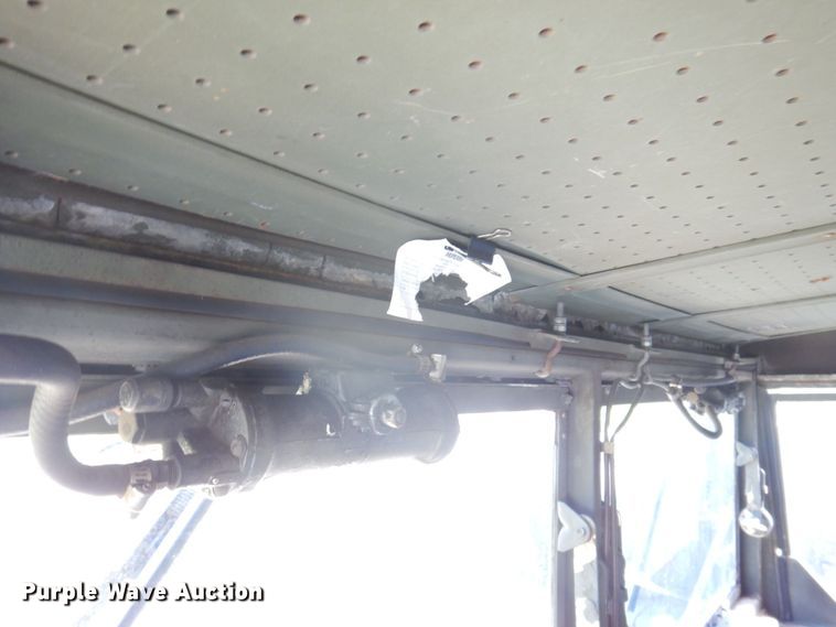 image for item DP5621 1984 Am General M936  tow truck